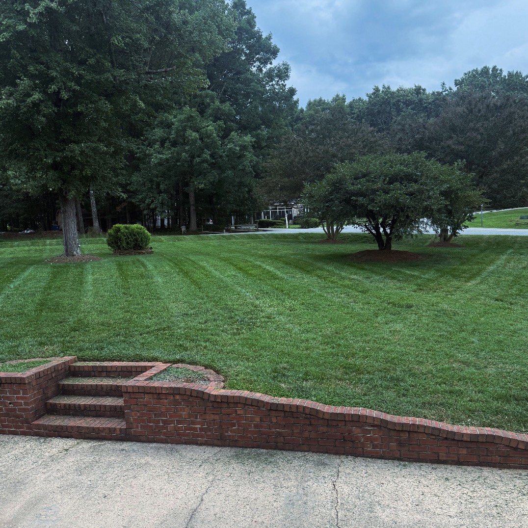 Showcase work by Edmonds Lawn Services